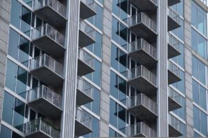 asuntokauppa ja laki